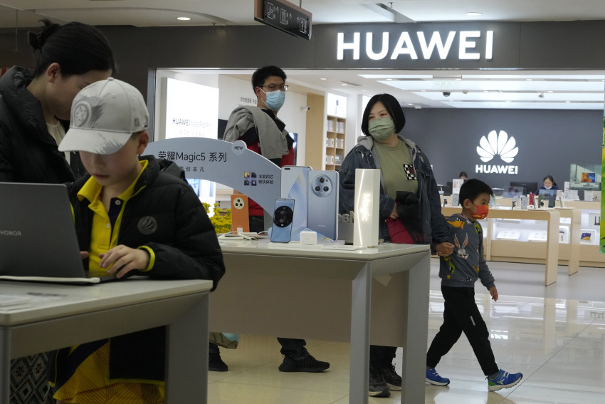 China Earns Huawei